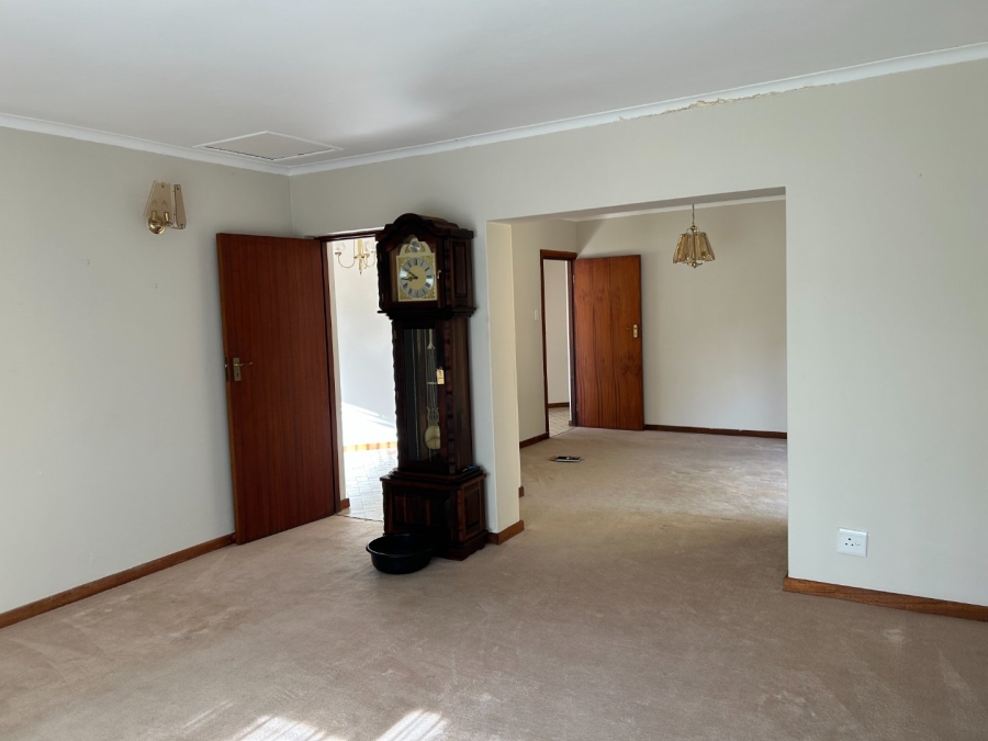 4 Bedroom Property for Sale in Camphersdrift Western Cape